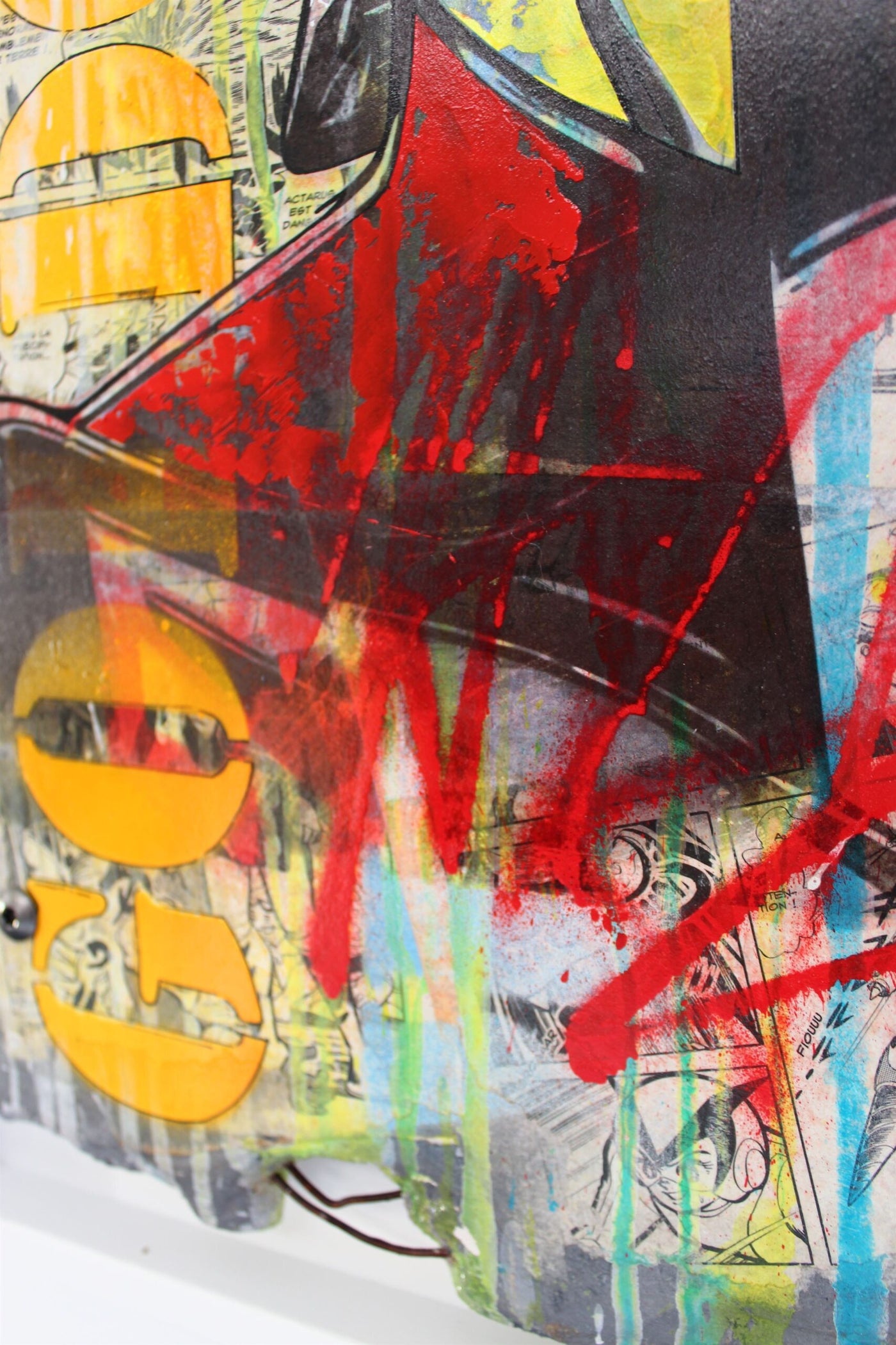 Œuvre de Maxime Andriot Goldorak vs Actarus #1 — collage, transfert, pochoirs et peinture contemporaine