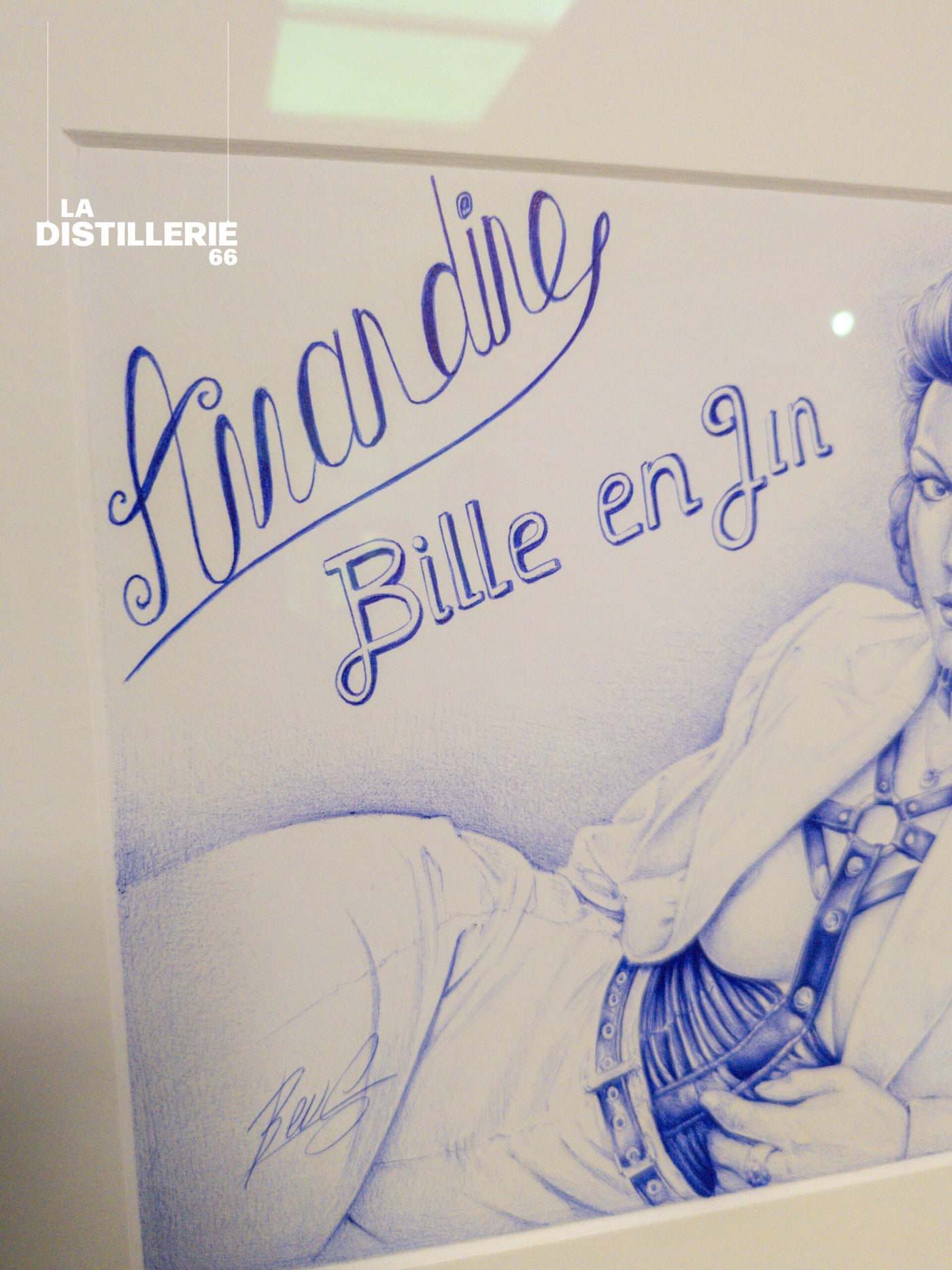 Œuvre Amandine par Beus — stylo Bic, série Monarchie / Anarchie