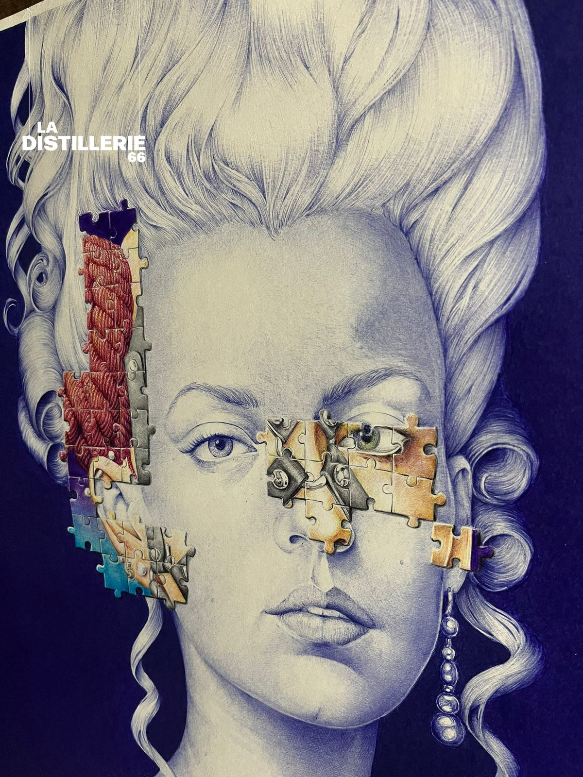 La Décalée — dessin au stylo Bic de l’artiste BEUS — vue 8