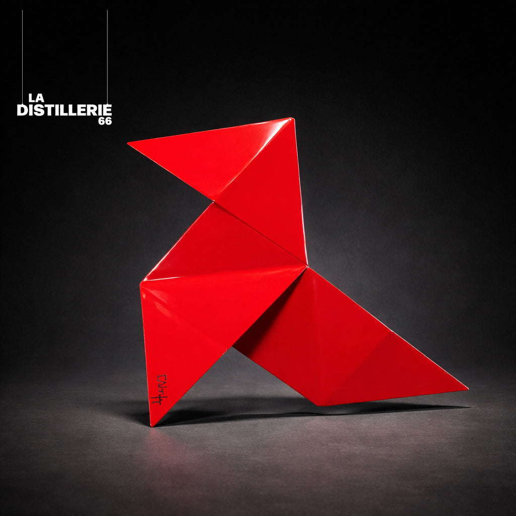 Cocotte #1 — sculpture contemporaine de David Cabrefigue en acier thermolaqué, inspirée de l’origami