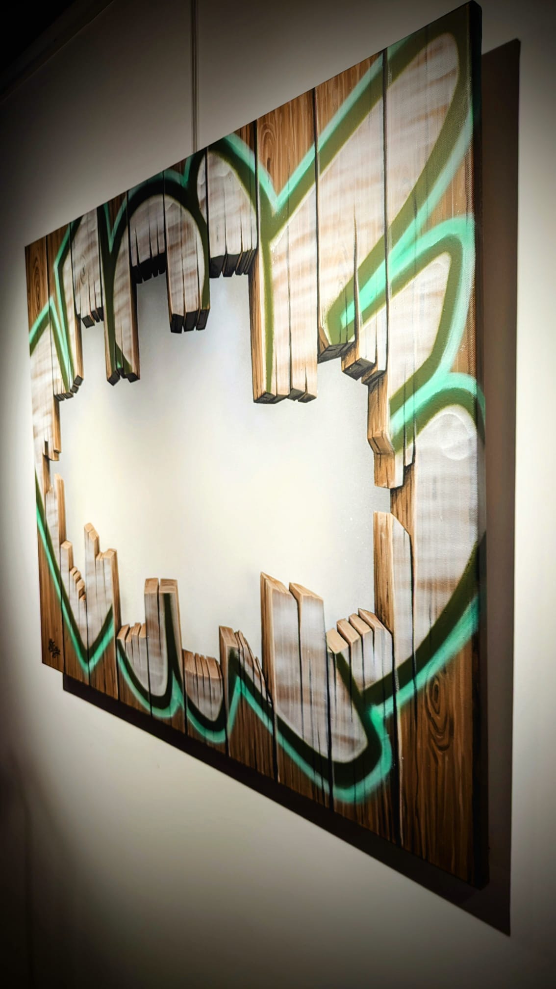 Œuvre de Vile Essence Urbaine — art urbain sur support multi-technique