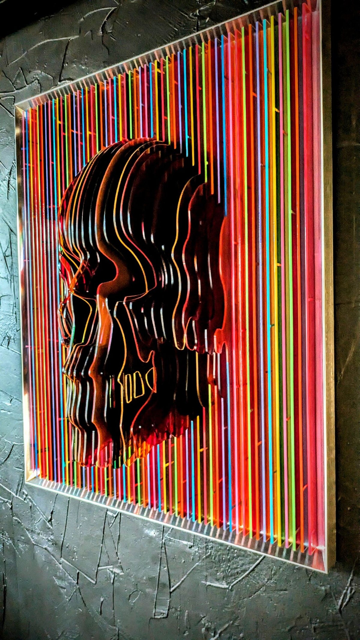 Crâne Skull Colors d’Alx Slice Art — art cinétique contemporain en plexiglas