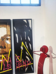 Flexo Shoot H150 — création de ZED, grande sculpture rouge translucide en acrylique