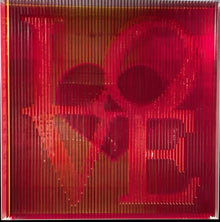 All You Need Is par Alx Slice Art — plexiglas découpé, relief et jeux de lumière
