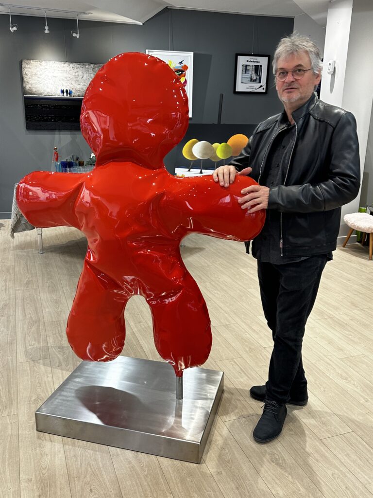 Henri Iglesis — sculpteur contemporain en tôle soufflée