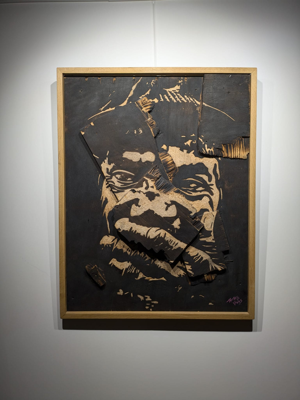 Œuvre Confusion par Thomas Vinas — Technique Mixte sur Bois et support tableau