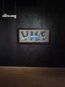 Œuvre From the Moon to Earth par Vile — graffiti en trompe-l’œil et paysage cosmique