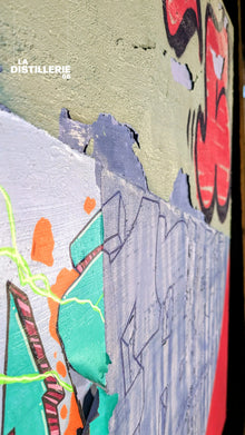 Graffitisme — tableau de Faki inspiré du palimpseste des murs de ville