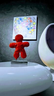 Petit Bonhomme rouge — sculpture originale de l’artiste Henri Iglesis en acier soufflé laqué