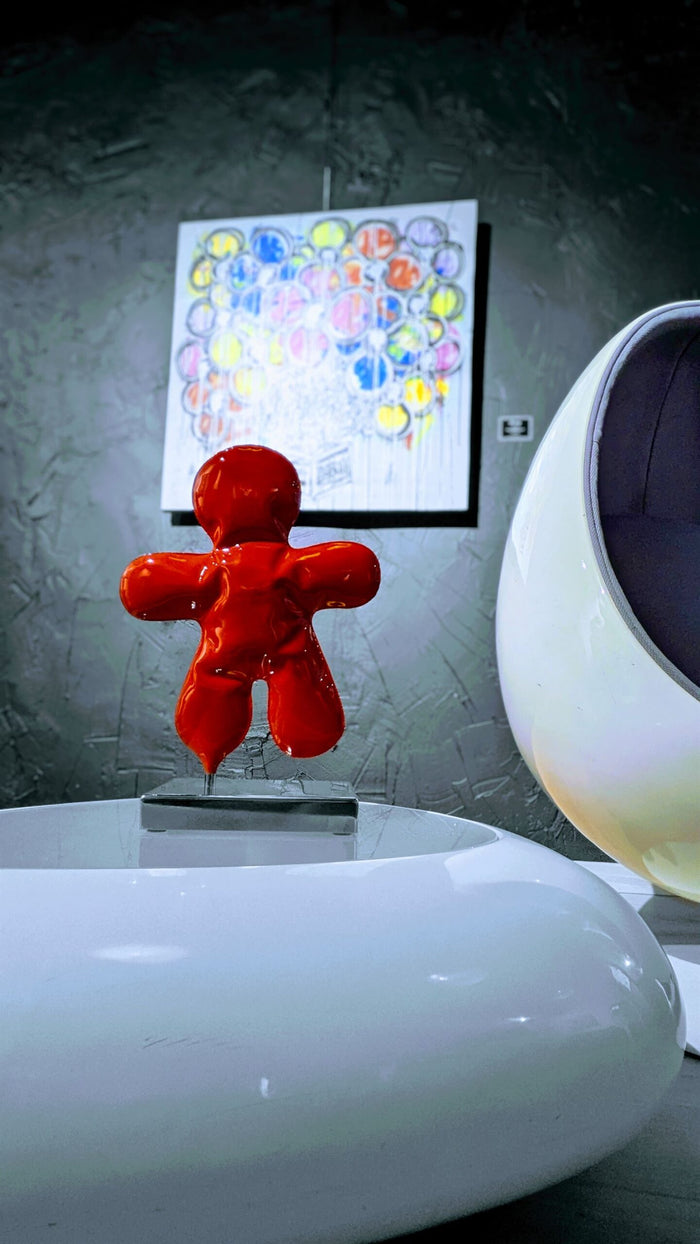 Petit Bonhomme rouge — sculpture originale de l’artiste Henri Iglesis en acier soufflé laqué
