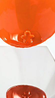 Œuvre en acier soufflé Petit Bonhomme orange de Henri Iglesis — sculpture contemporaine