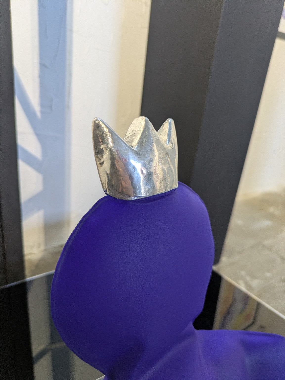 Henri Iglésis — Petit Bonhomme F1 IGBLUE, détail de la couronne