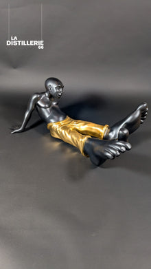 Sculpture Bigfoot d’Idan Zareski — art contemporain et volumes figuratifs