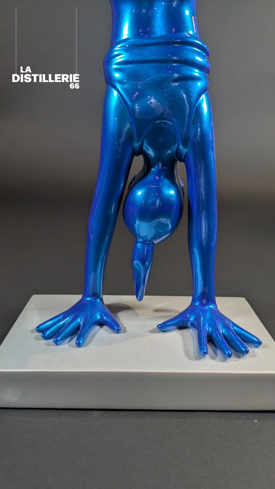 Idan Zareski — Nena, sculpture contemporaine en résine