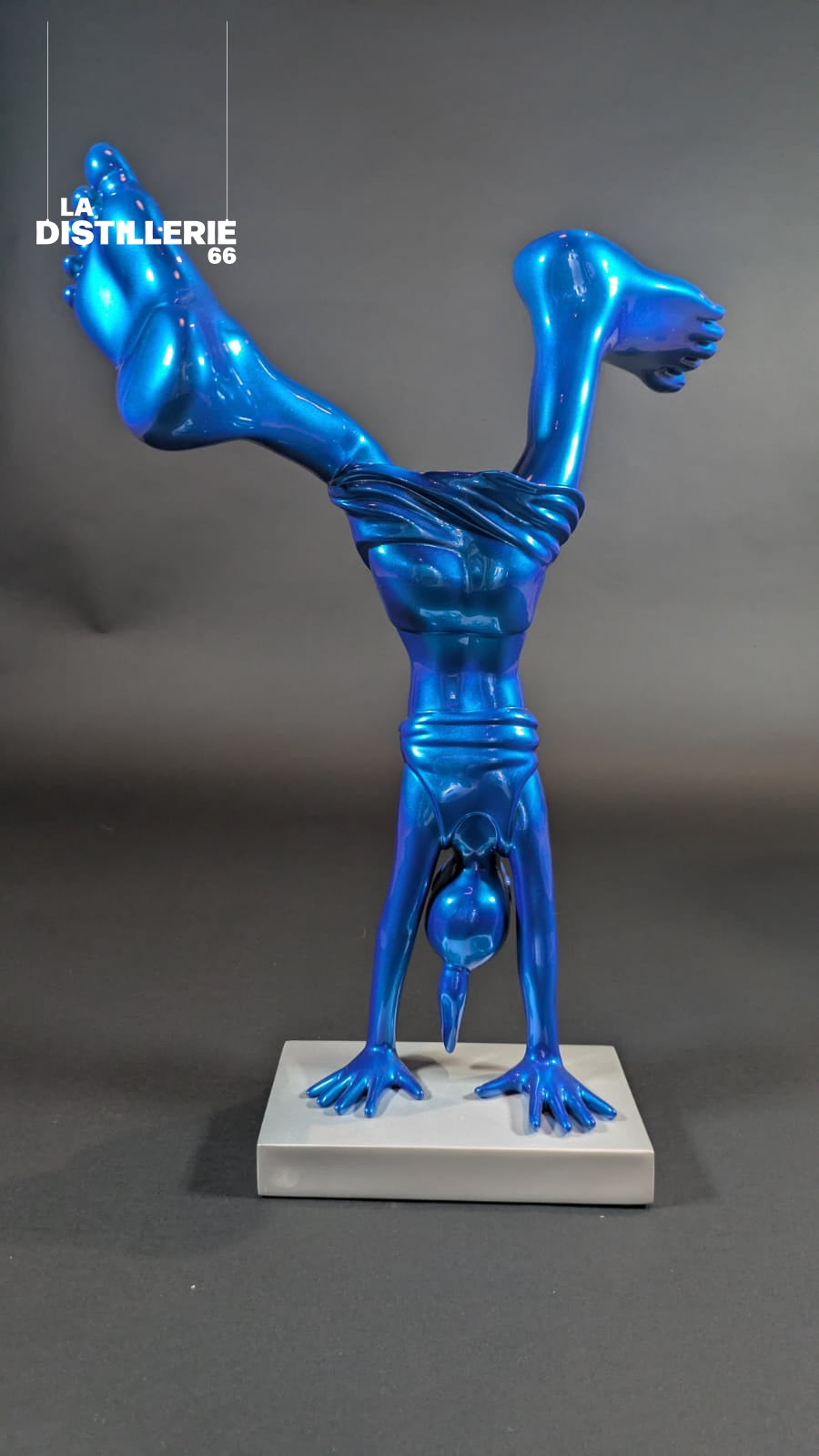 Œuvre d’Idan Zareski Nena — sculpture en résine, édition limitée