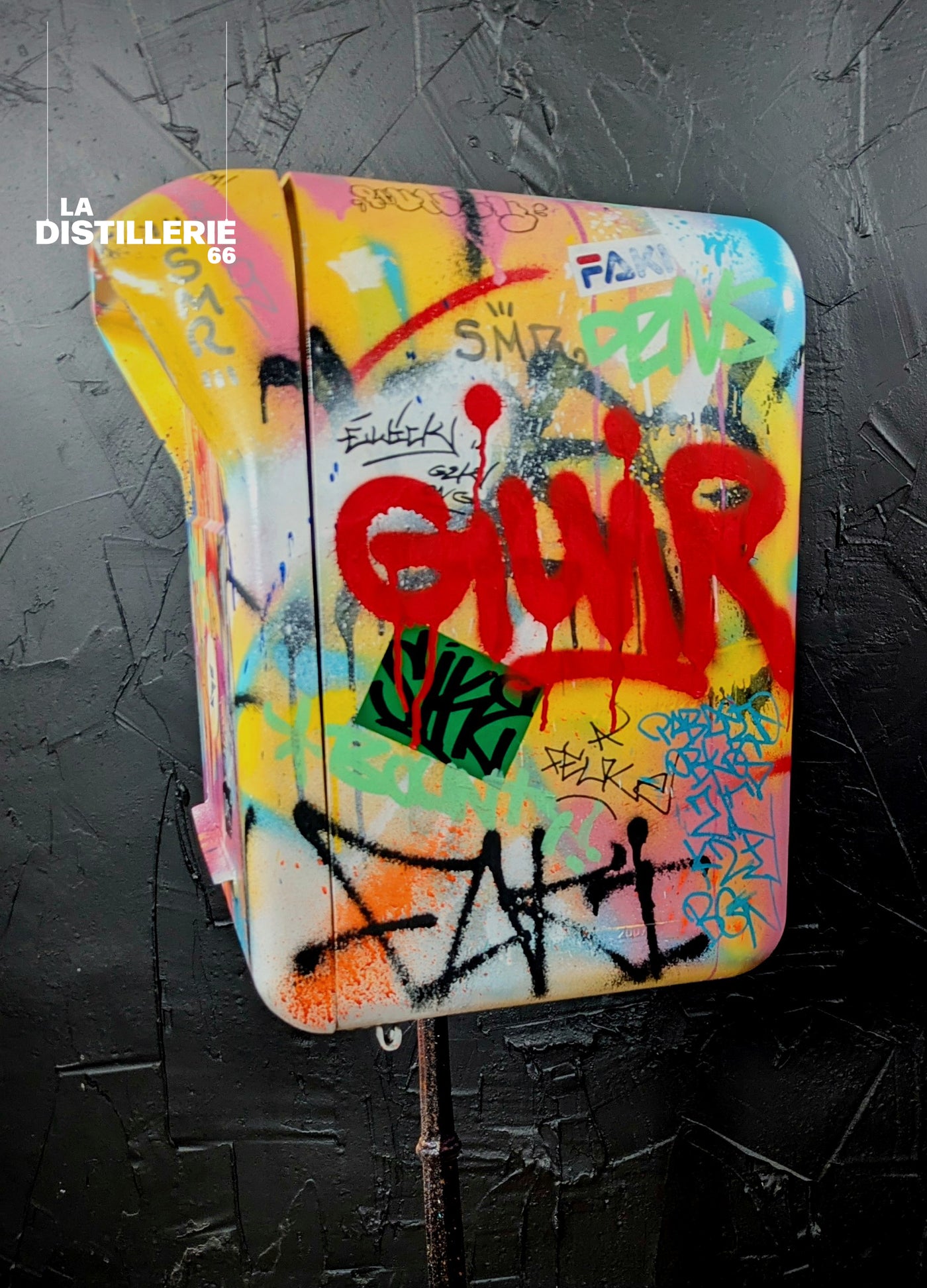 Faki et One Siker — Mail Box, œuvre d’art urbain au spray et à l’acrylique