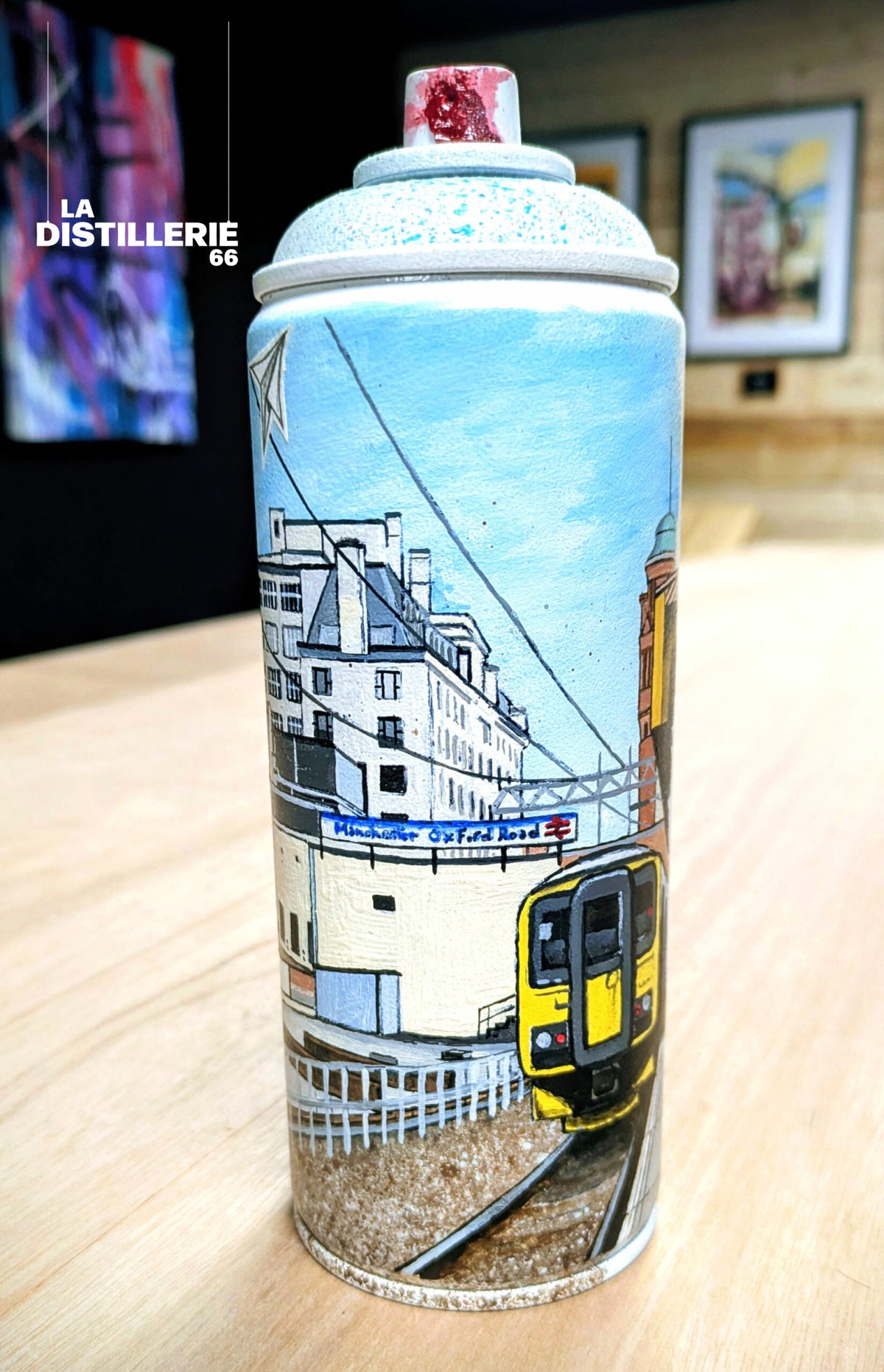 Manchester — œuvre originale de Ludo Lassalle, bombe aérosol customisée au spray et à l’acrylique