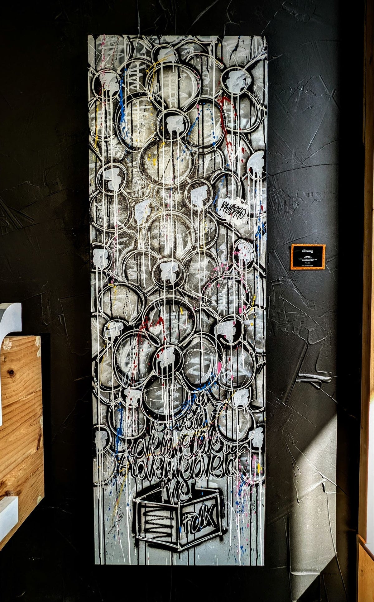 Œuvre de Mr Yerro Rock — art contemporain au spray et à l’acrylique