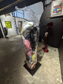 Réflexion — sculpture de Thierry Clamens mêlant bois, toile et plexiglas