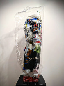 Réflexion par Thierry Clamens — totem sculptural, toile peinte et plexiglas