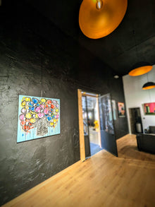 Œuvre Reborn par Mr Yerro — spray, acrylique et motifs floraux graphiques