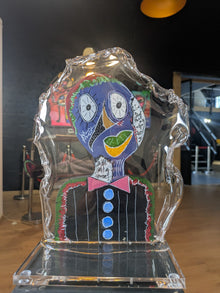Thierry Clamens, L’écoute (2026), autre face de la sculpture, portrait bleu