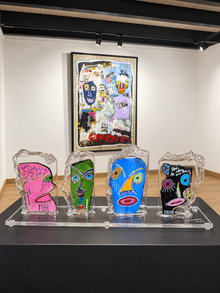 Thierry Clamens, Les Daltons, ensemble de quatre portraits peints sous enveloppes transparentes, vue générale