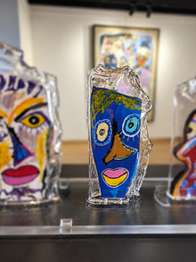 Thierry Clamens, Les Daltons, détail du visage bleu aux lèvres roses et jaunes