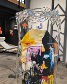 Thierry Clamens, Un pas de côté 2, détail supérieur et contour transparent de la sculpture