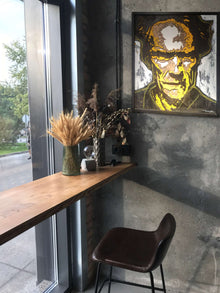 Clint de Thomas Vinas — portrait contemporain construit par découpes et superpositions