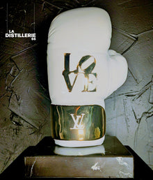 White Love — sculpture Pop Art de Naor en résine