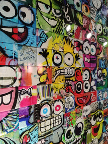 Les P'tites Bestioles par Arykp — œuvre contemporaine réunissant des fragments de graffiti du monde entier